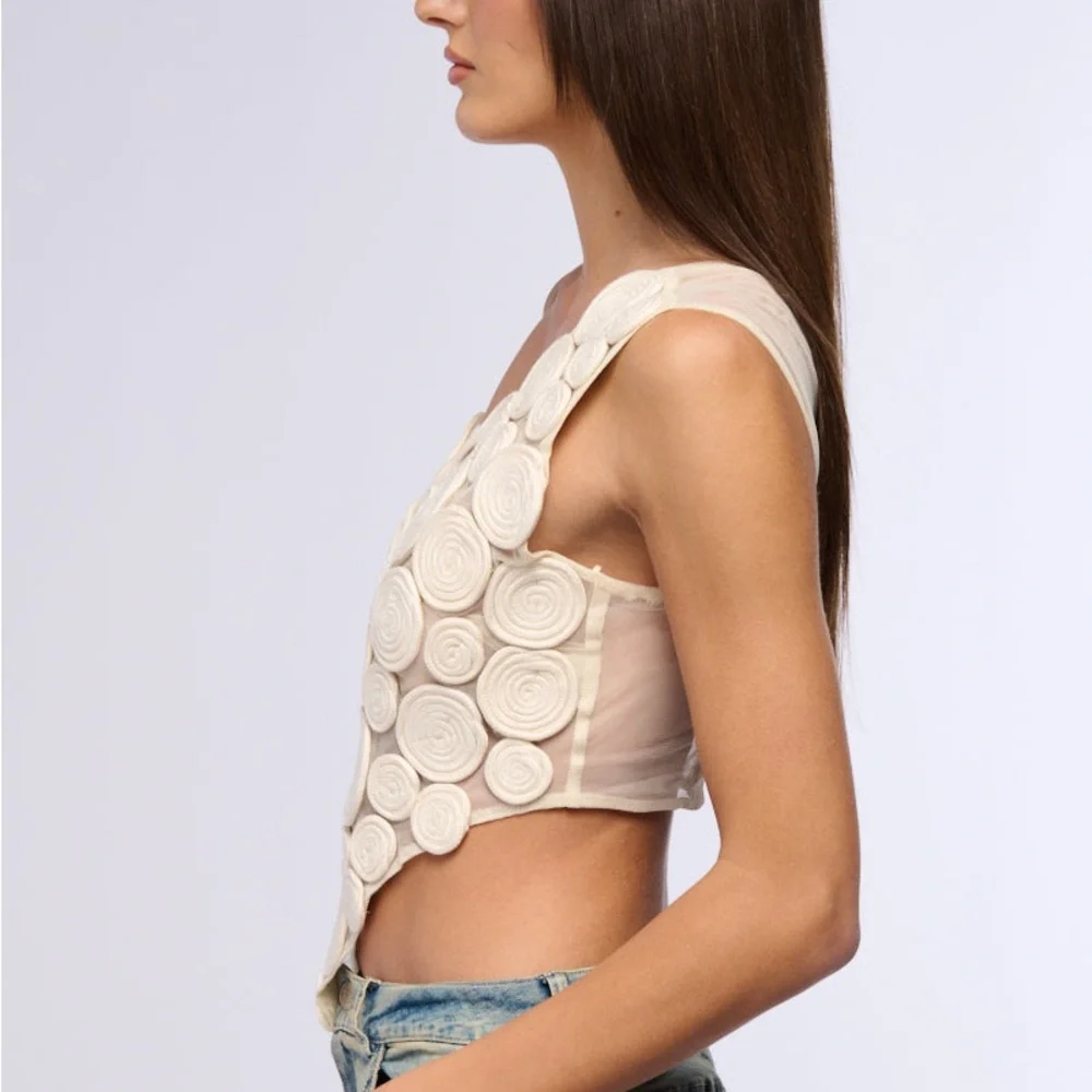 AKIRA Lola Swirl Cream One Shoulder Sheer Asymmetrical Top M - Picture 3 of 6